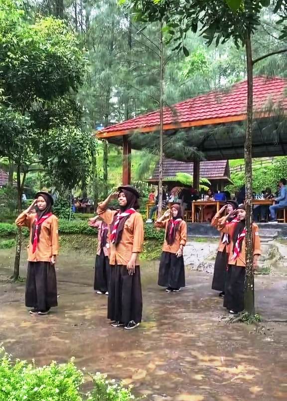 LT-1-SMP-Unggulan-Mardhotillah-Krian-5 LT-1 Sebagai Pembelajaran Karakter Pramuka Penggalang SMP Unggulan Mardhotillah