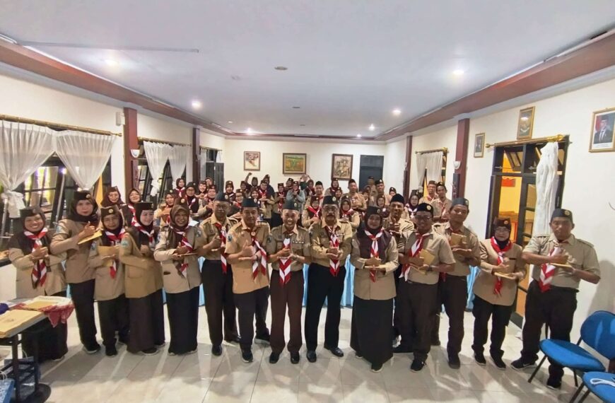 KMD Jenggala 236: Mengubah Paradigma Pembina Pramuka dari Ruang Kelas ke Alam Terbuka