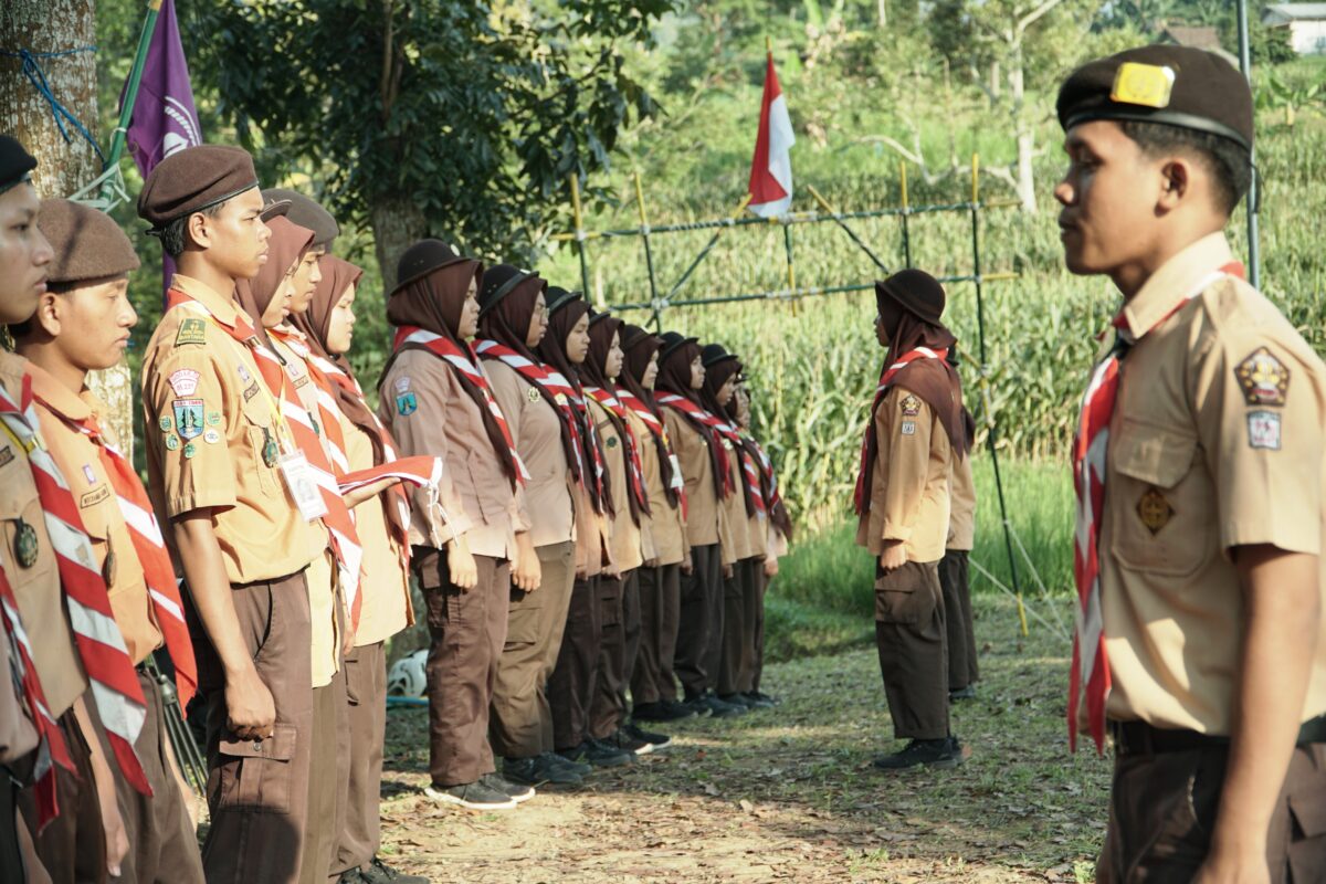 Lantik Anggotanya Menjadi Bantara-Laksana, SMK Plus NU Sidoarjo Berkemah di Trawas