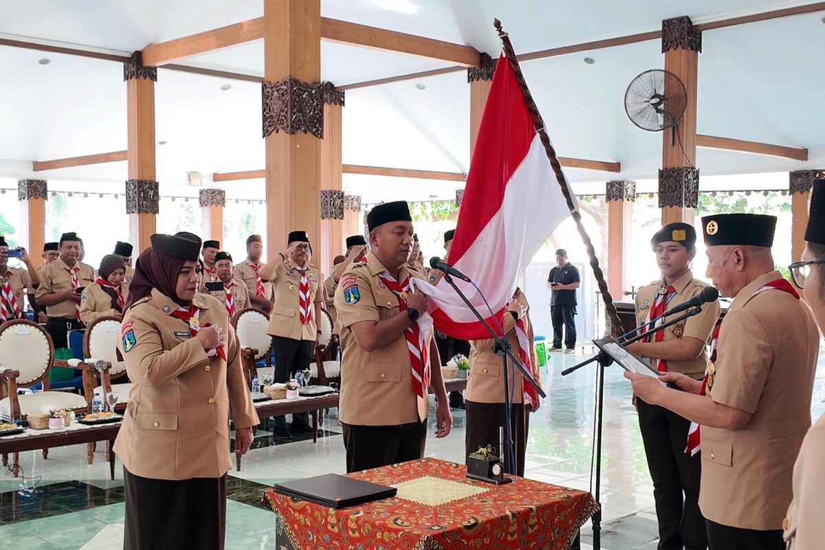 Gubernur Jawa Timur Melalui Ketua Kwarda Jatim Mendorong Kwarcab Situbondo Terus Aktif dan Produktif