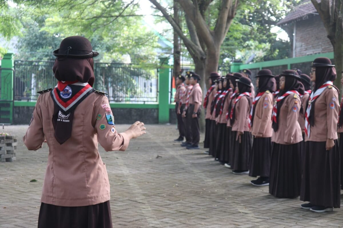 Siapkan Generasi Hebat, Pramuka MAN 4 Kediri Selenggarakan Gladi Tangguh