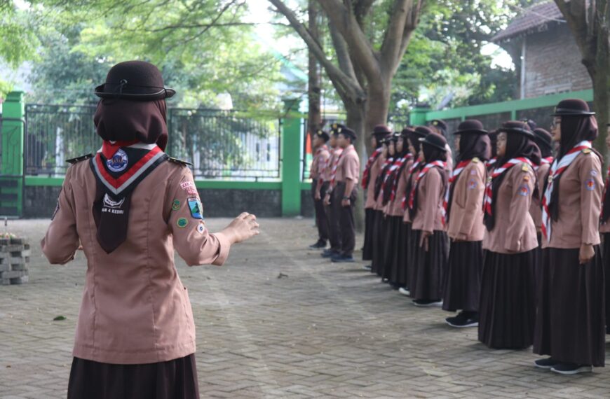 Siapkan Generasi Hebat, Pramuka MAN 4 Kediri Selenggarakan Gladi Tangguh