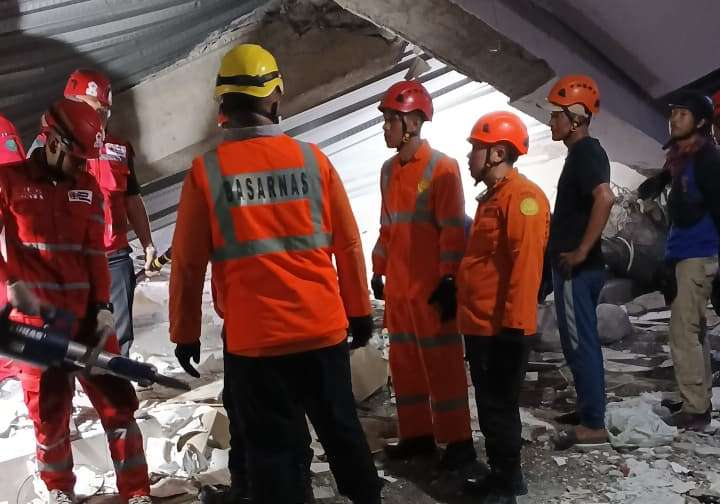 BP-1315-Al-Khoziny-4 Sigap dan Tangguh, Pramuka Brigade Penolong 1315 Bantu Pencarian Korban Robohnya Masjid di Ponpes Al-Khoziny Buduran