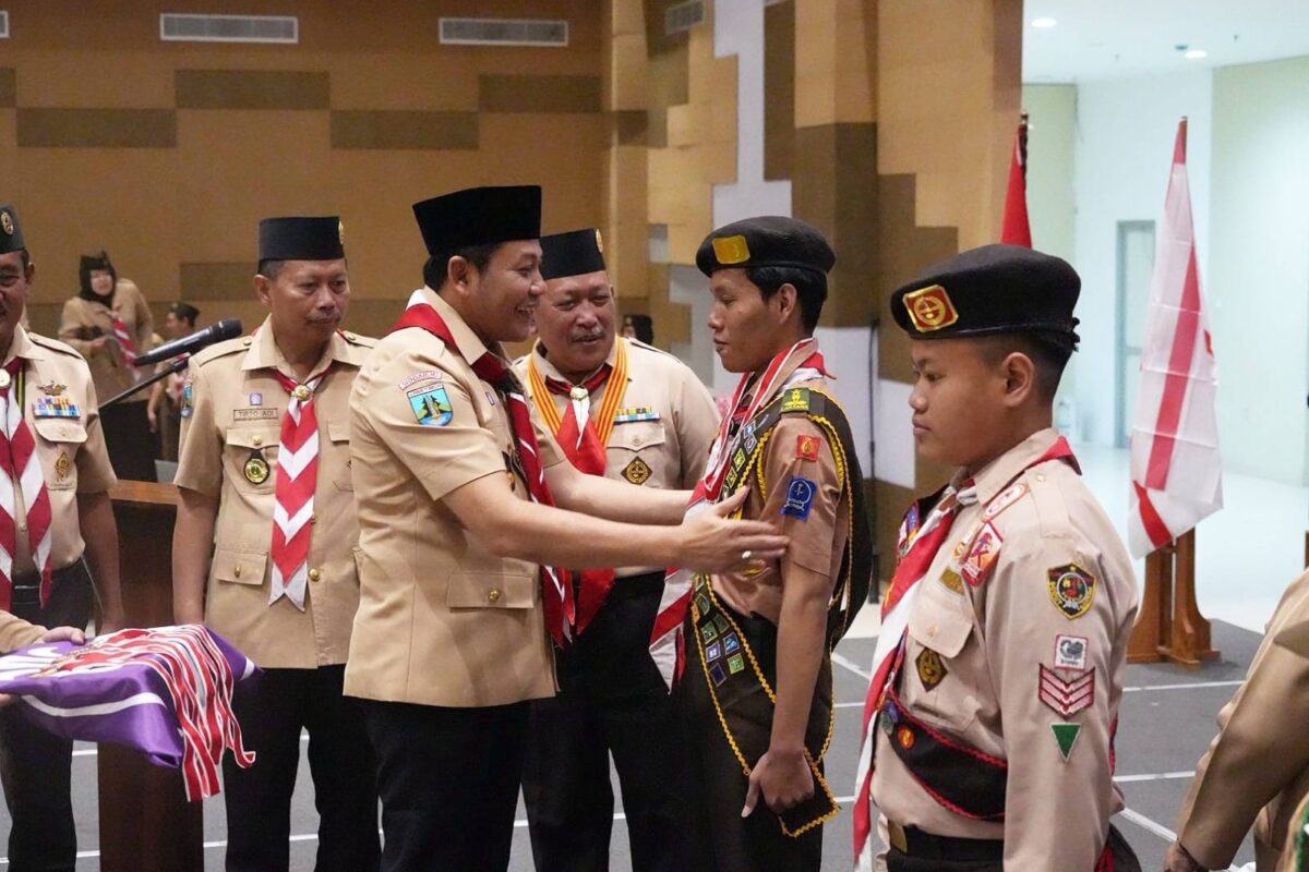 Dari Ketekunan hingga Komitmen Nilai Kepramukaan: Bupati Sidoarjo Kukuhkan Ratusan Pramuka Garuda