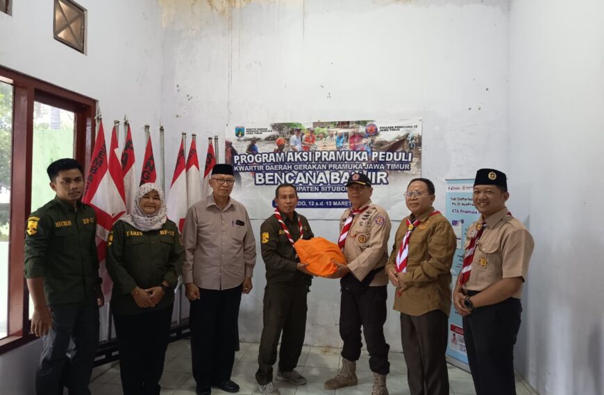 Kwarda Pramuka Jatim Salurkan 100 Paket Bantuan untuk Korban Banjir dan Angin Puting Beliung Situbondo